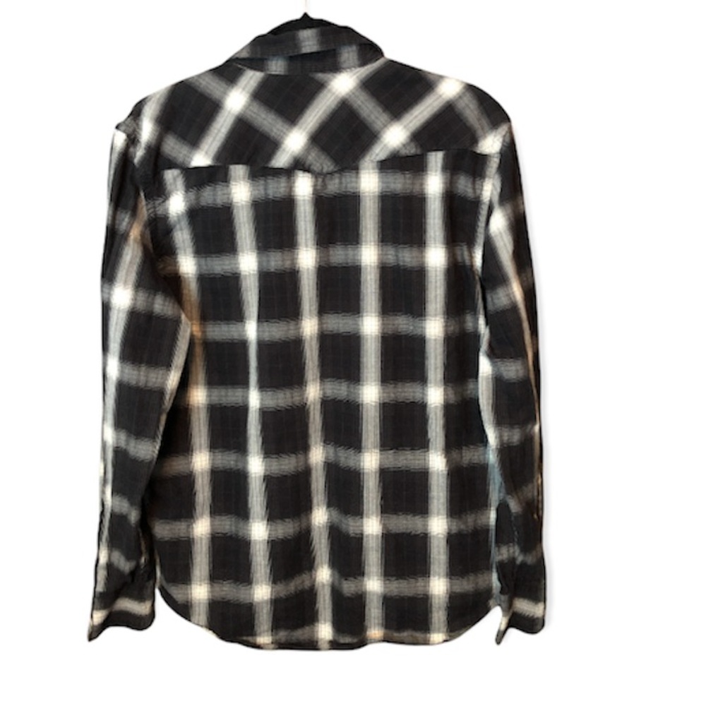 •Traded•American Eagle• Plaid Pearl Snap long sleeved shirt. Size Large Like New - Picture 2 of 4